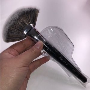 E33 morphe brushes
